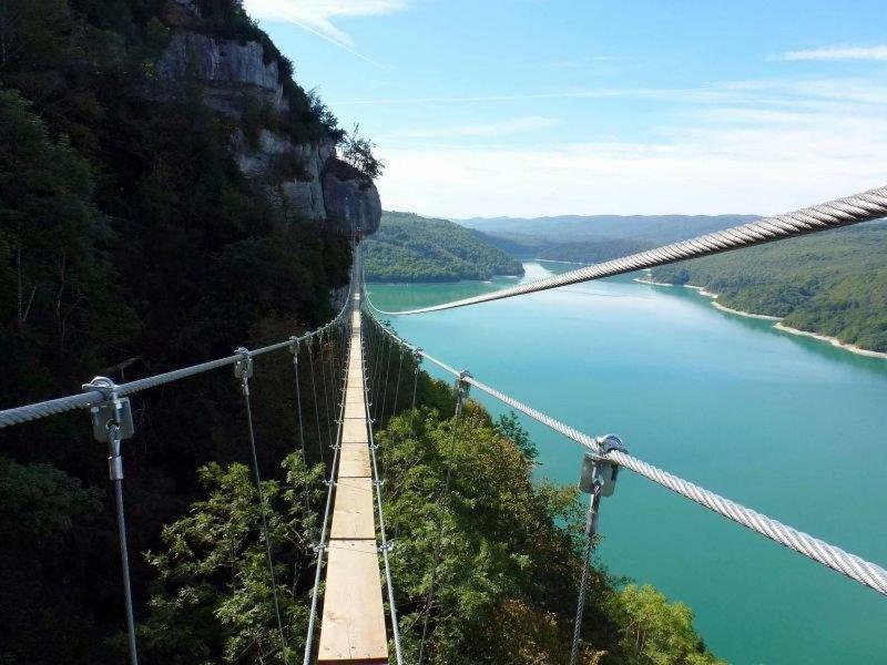 Entre Lacs Et Montagnes , Maison Individuelle,Lits Prepares, Parking Et Menage Inclus Baresia-sur-l'Ain Dış mekan fotoğraf
